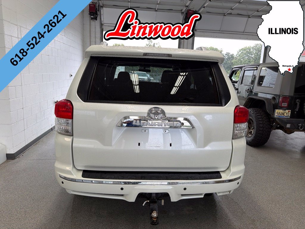 Used 2010 Toyota 4Runner SR5 w/ Convenience Pkg AWD/4WD image 4