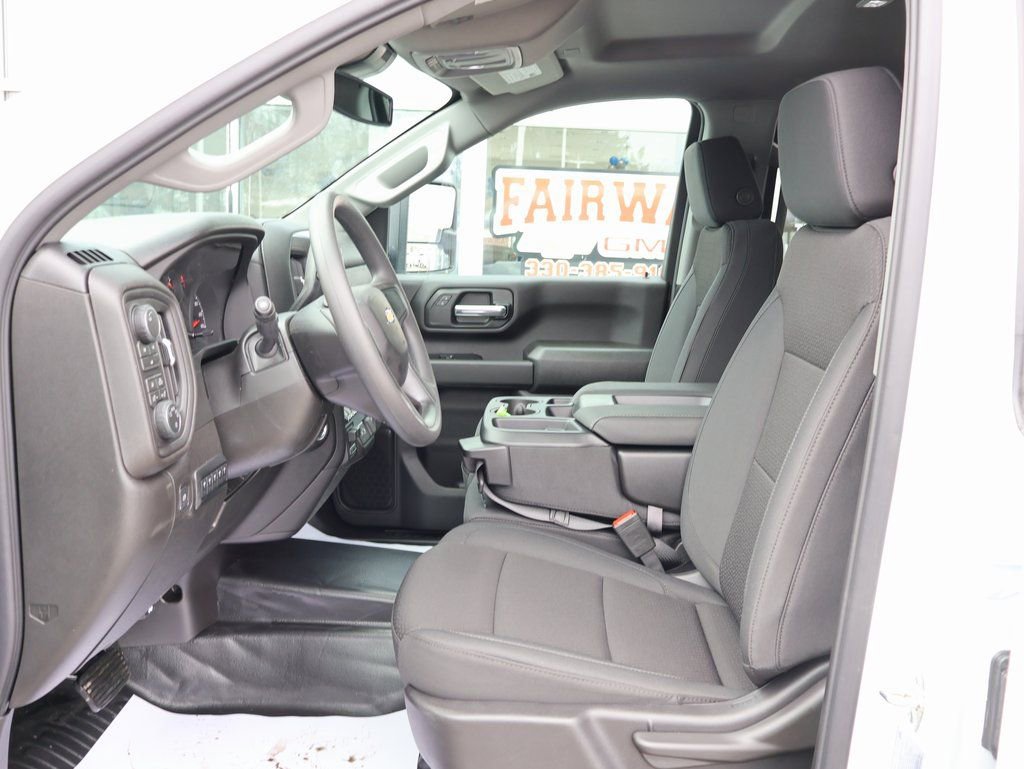 New 2026 Chevrolet Silverado 3500 W/T image 15