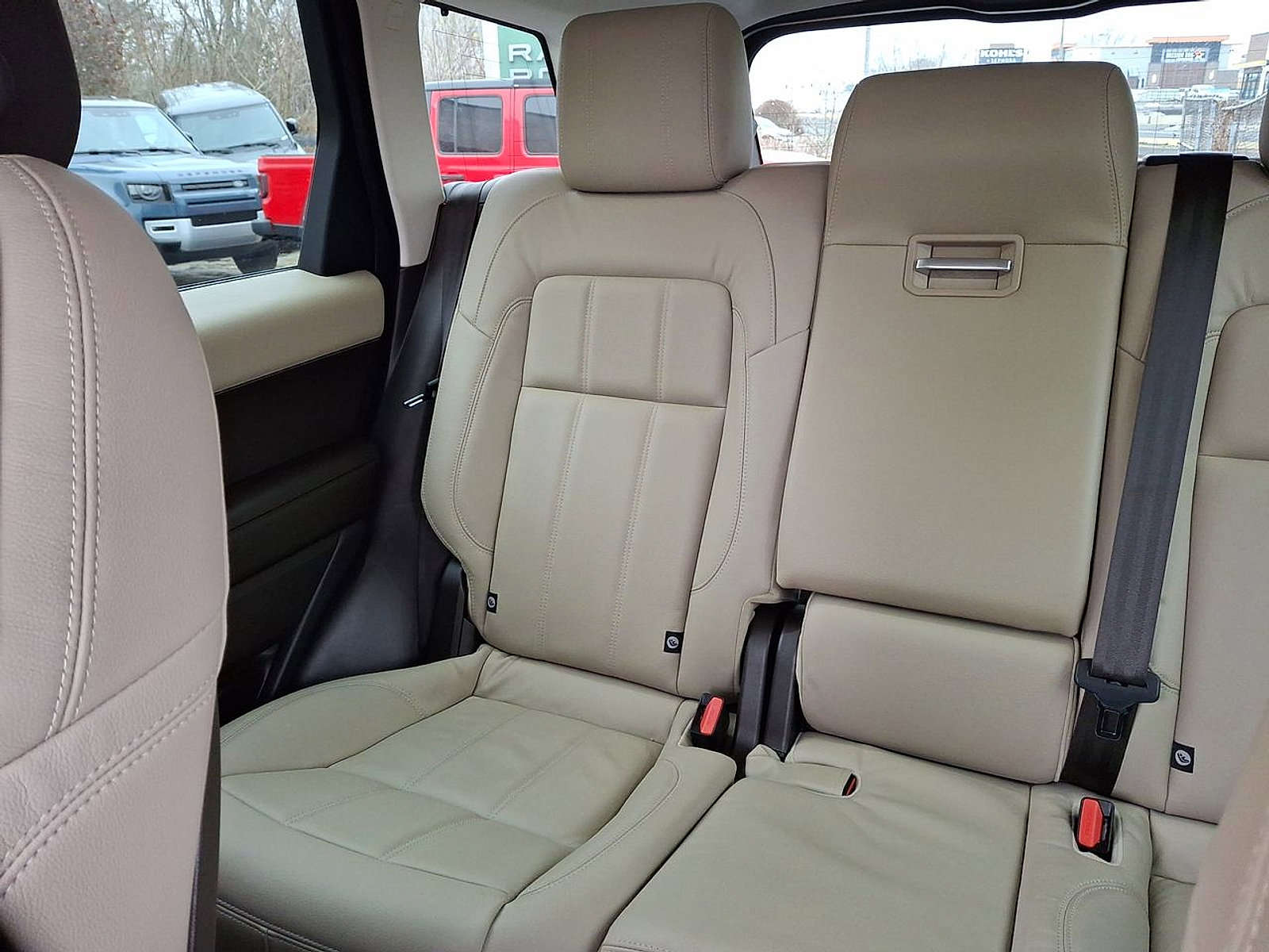 Used 2021 Land Rover Range Rover Sport SE image 12