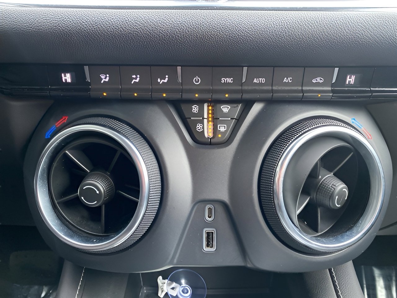 Used 2023 Chevrolet Blazer LT w/ Driver Confidence Package image 18