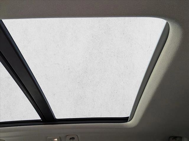 New 2026 Volvo XC40 B5 Plus w/ Climate Package image 18