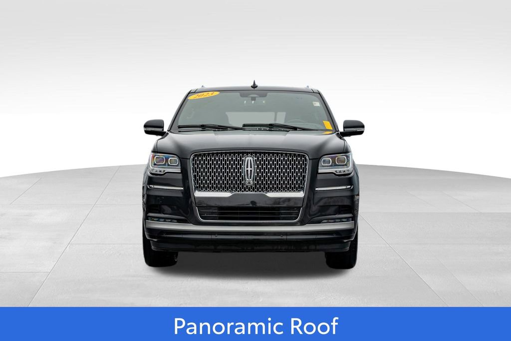 Used 2023 Lincoln Navigator Reserve image 2