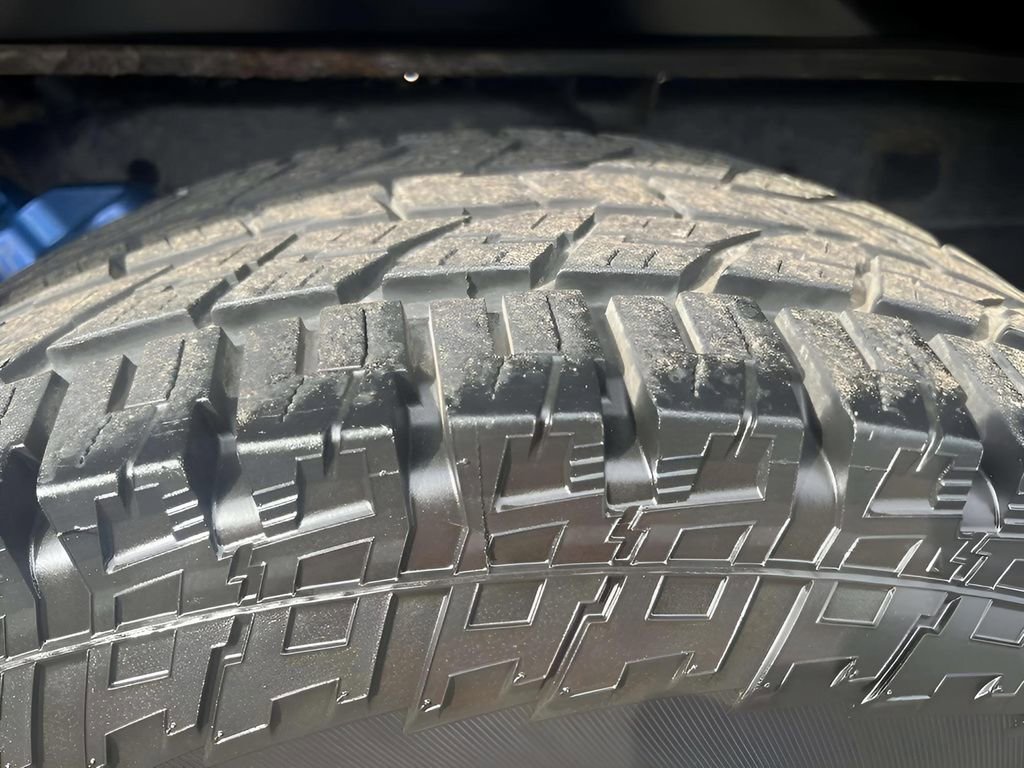 Used 2011 Ford F150 Raptor w/ Raptor Luxury Pkg AWD/4WD image 37