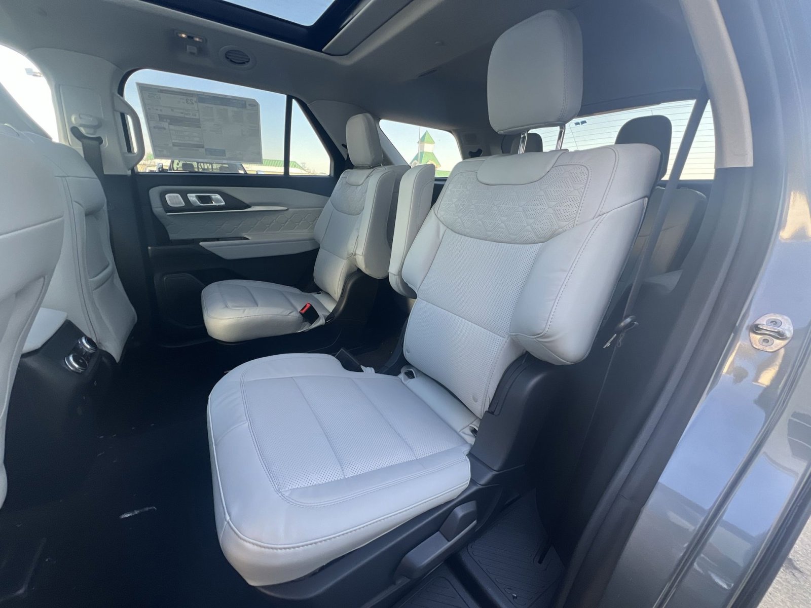 New 2026 Ford Explorer Platinum w/ LUX Leather Package image 25