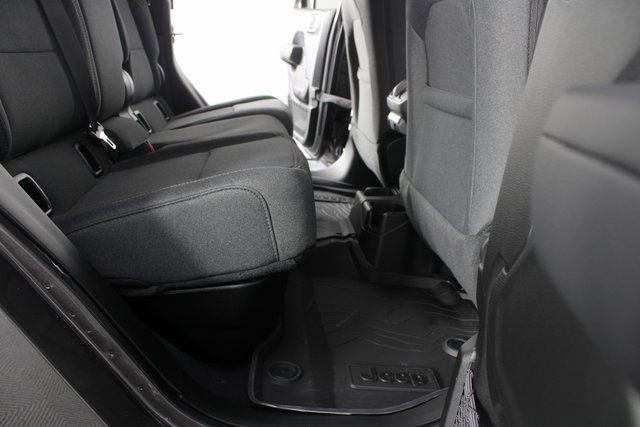 New 2026 Jeep Gladiator Sport image 18