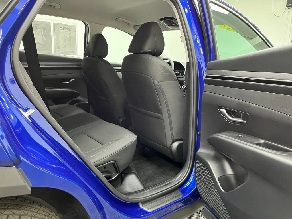 Used 2023 Hyundai Tucson SE AWD/4WD image 34