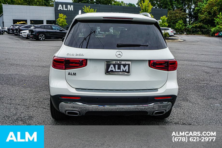 Used 2024 Mercedes-Benz GLB 250 image 10