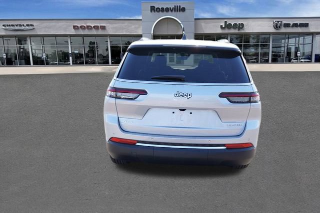 New 2025 Jeep Grand Cherokee L Limited w/ Trailer Tow Package image 4