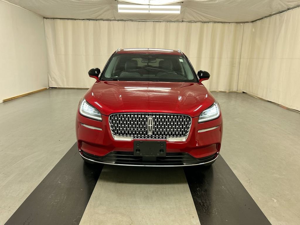 Used 2022 Lincoln Corsair Standard w/ Equipment Group 101A image 3