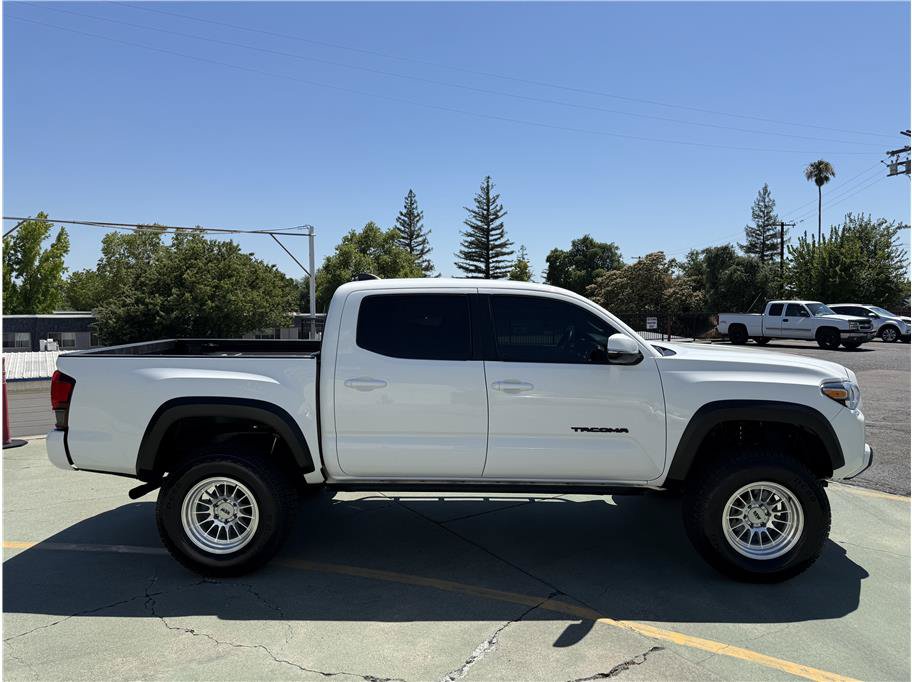 Used 2023 Toyota Tacoma 4x4 Double Cab w/ Trail Edition image 5