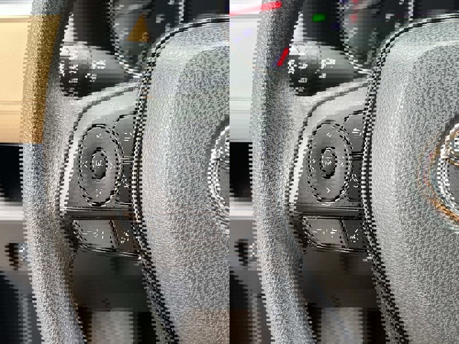 Used 2021 Toyota RAV4 XLE image 25