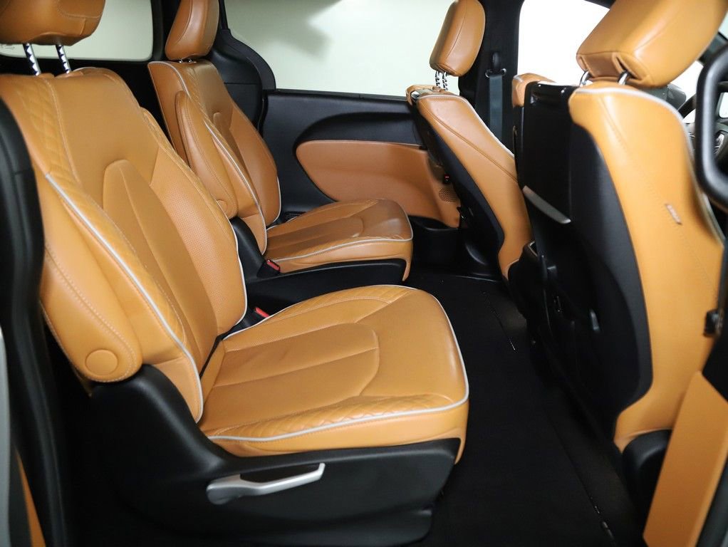 Used 2022 Chrysler Pacifica Pinnacle image 44