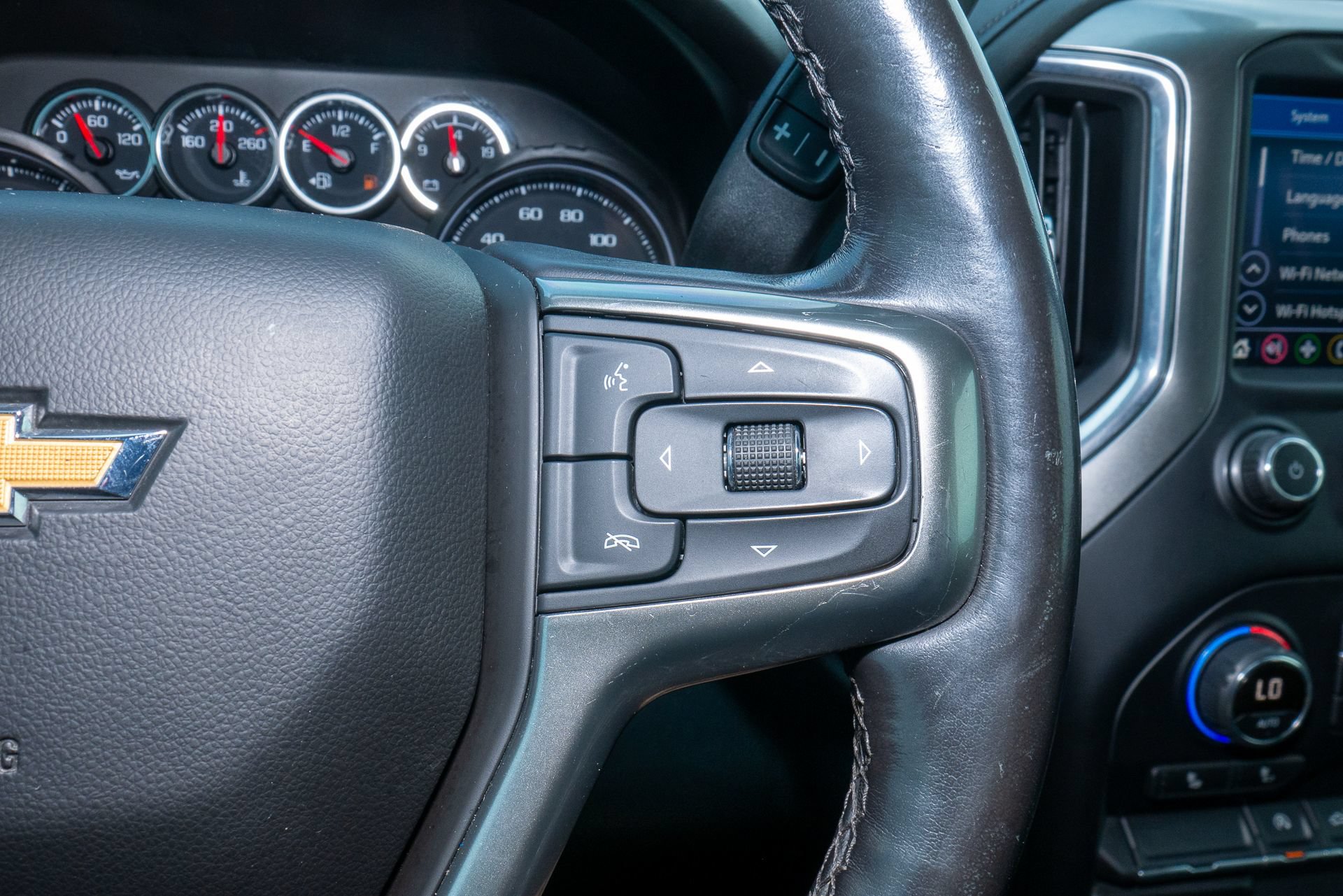 Used 2021 Chevrolet Silverado 1500 LT RWD image 28