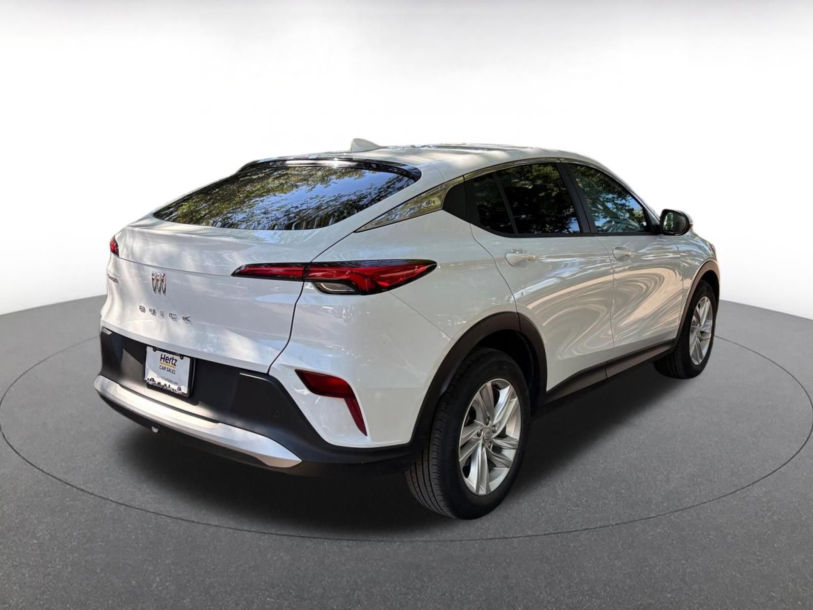 Used 2025 Buick Envista Preferred image 7