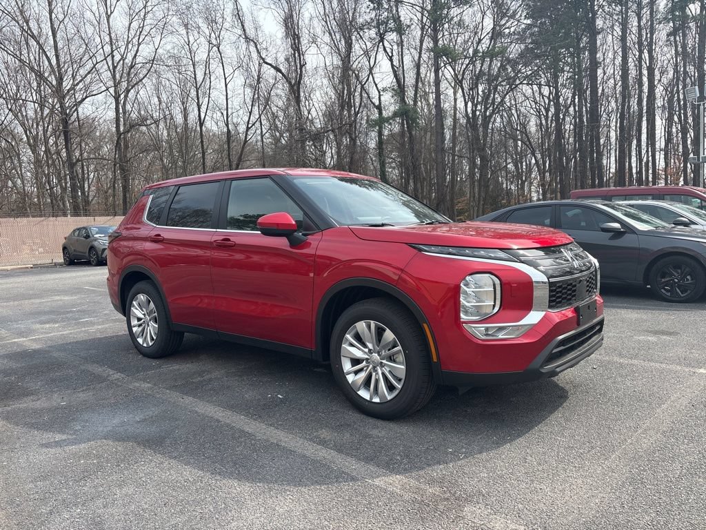 New 2026 Mitsubishi Outlander ES AWD/4WD image 1