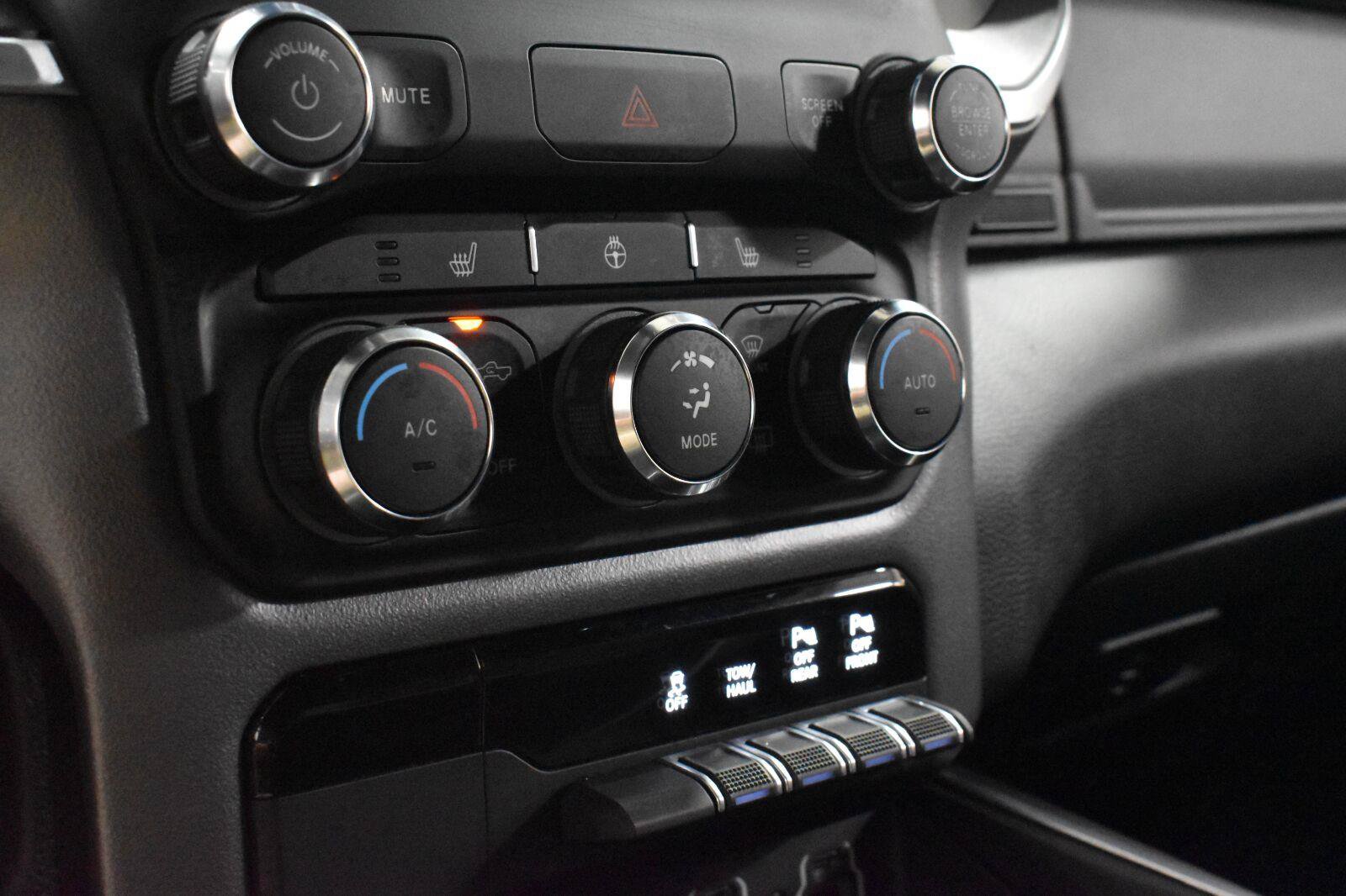 Used 2021 RAM 1500 Big Horn AWD/4WD image 16