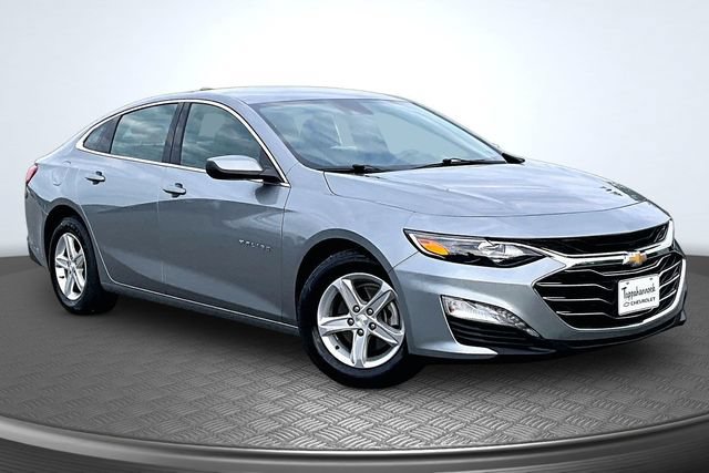 Used 2024 Chevrolet Malibu LT FWD image 3