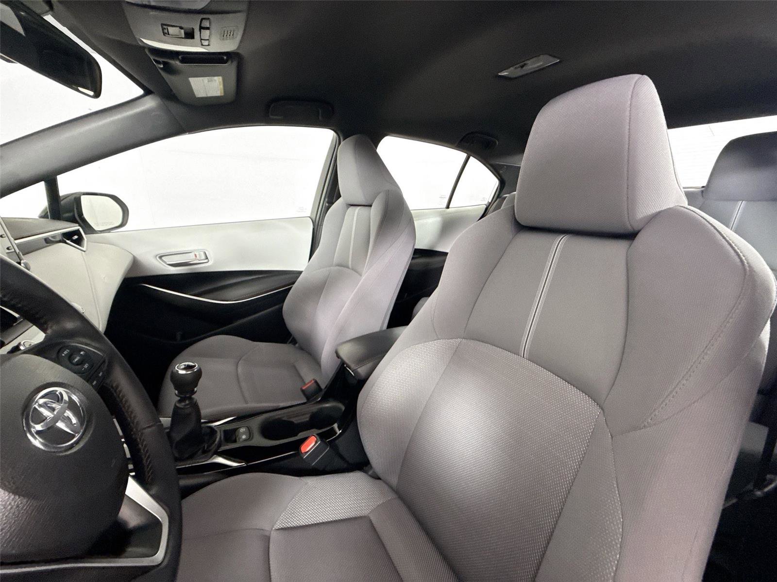 Certified 2022 Toyota Corolla SE w/ Carpet Mat Package (TMS) FWD image 3