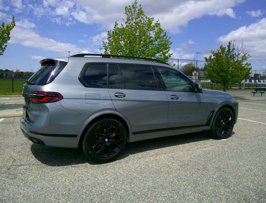 Used 2023 BMW X7 xDrive40i AWD/4WD image 24