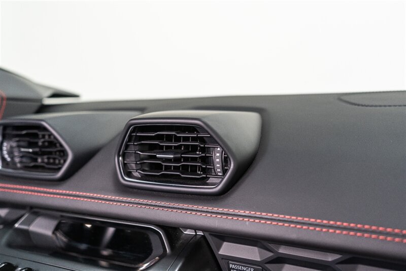 Used 2016 Lamborghini Huracan LP 580-2 RWD image 61