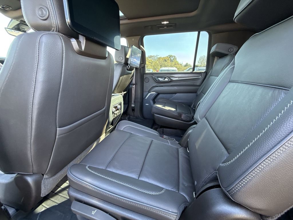 Certified 2021 GMC Yukon XL Denali w/ Denali Premium Package image 32