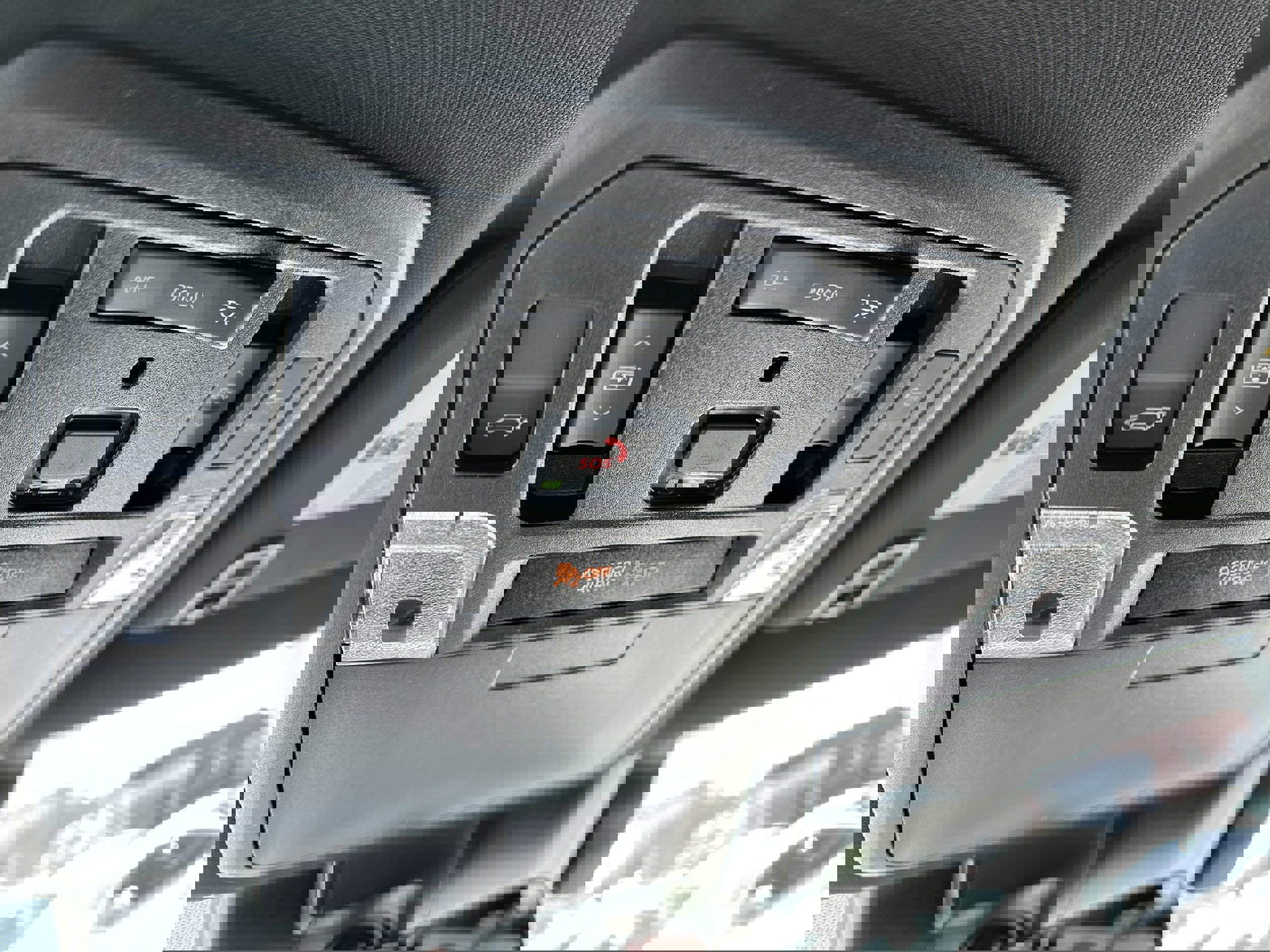 New 2025 Toyota Sequoia Platinum w/ TRD Off-Road Package image 30