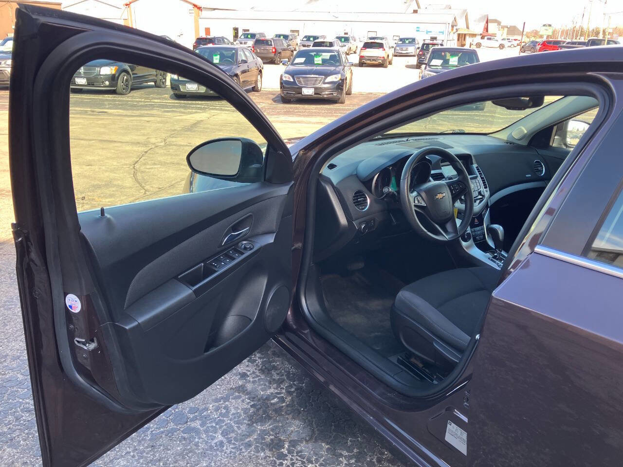 Used 2015 Chevrolet Cruze LT FWD image 9