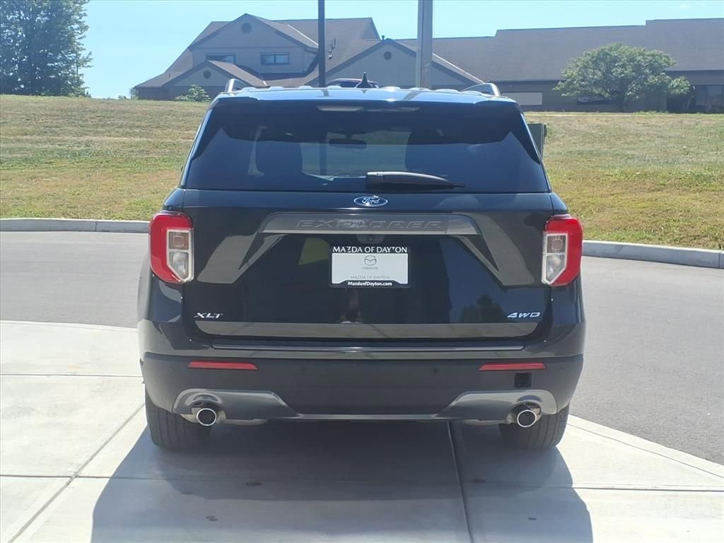 Used 2023 Ford Explorer XLT w/ Equipment Group 202A image 6