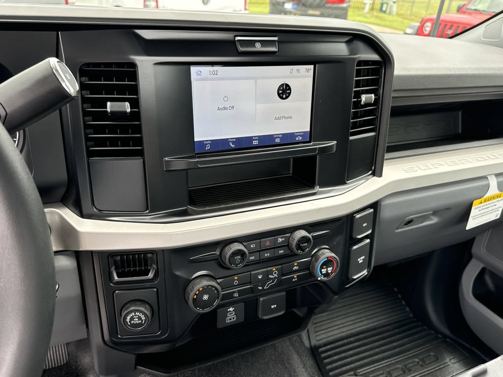 New 2025 Ford F250 XL w/ 360-Degree Camera Package RWD image 22
