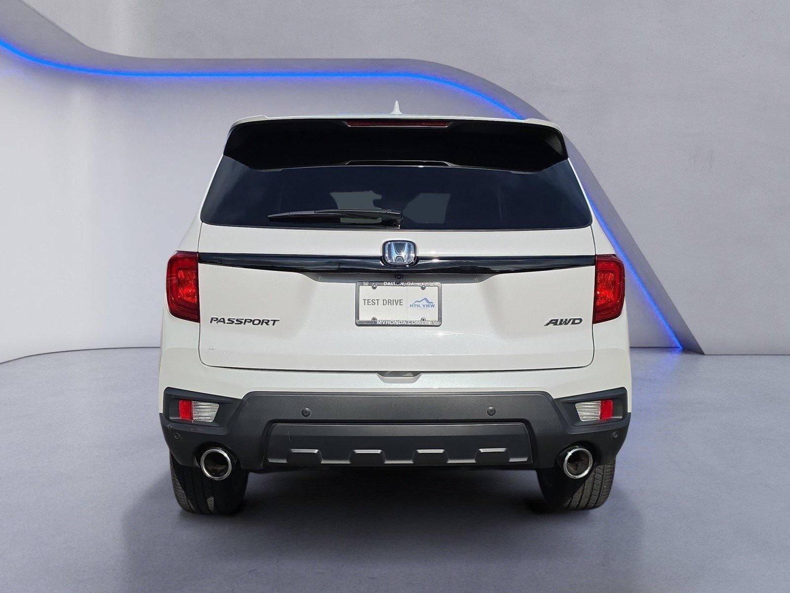 Used 2024 Honda Passport EX-L image 4
