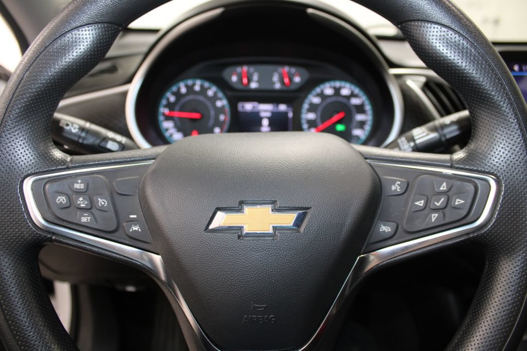 Used 2025 Chevrolet Malibu LT FWD image 39