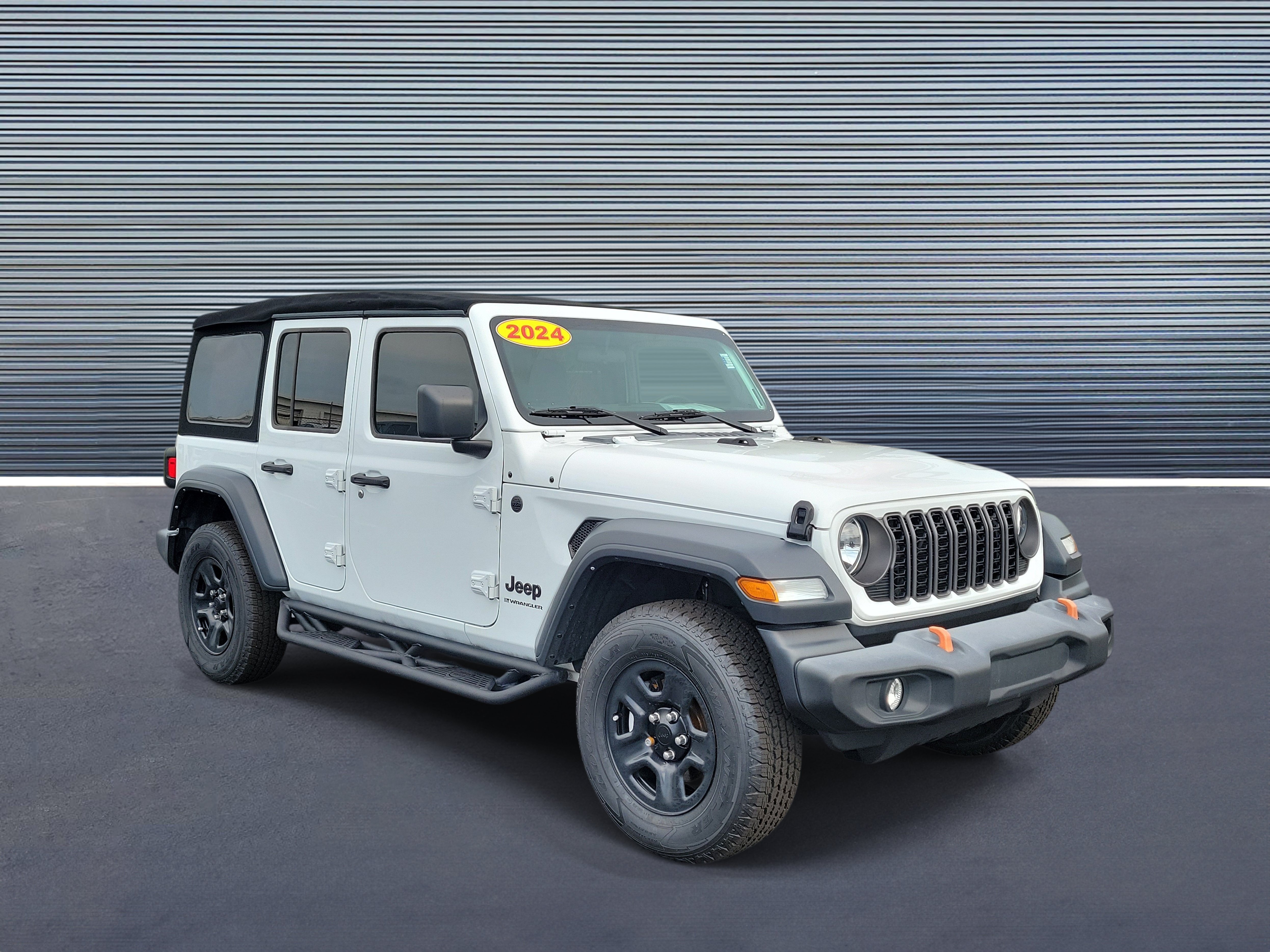 Used 2024 Jeep Wrangler Unlimited Sport AWD/4WD image 2