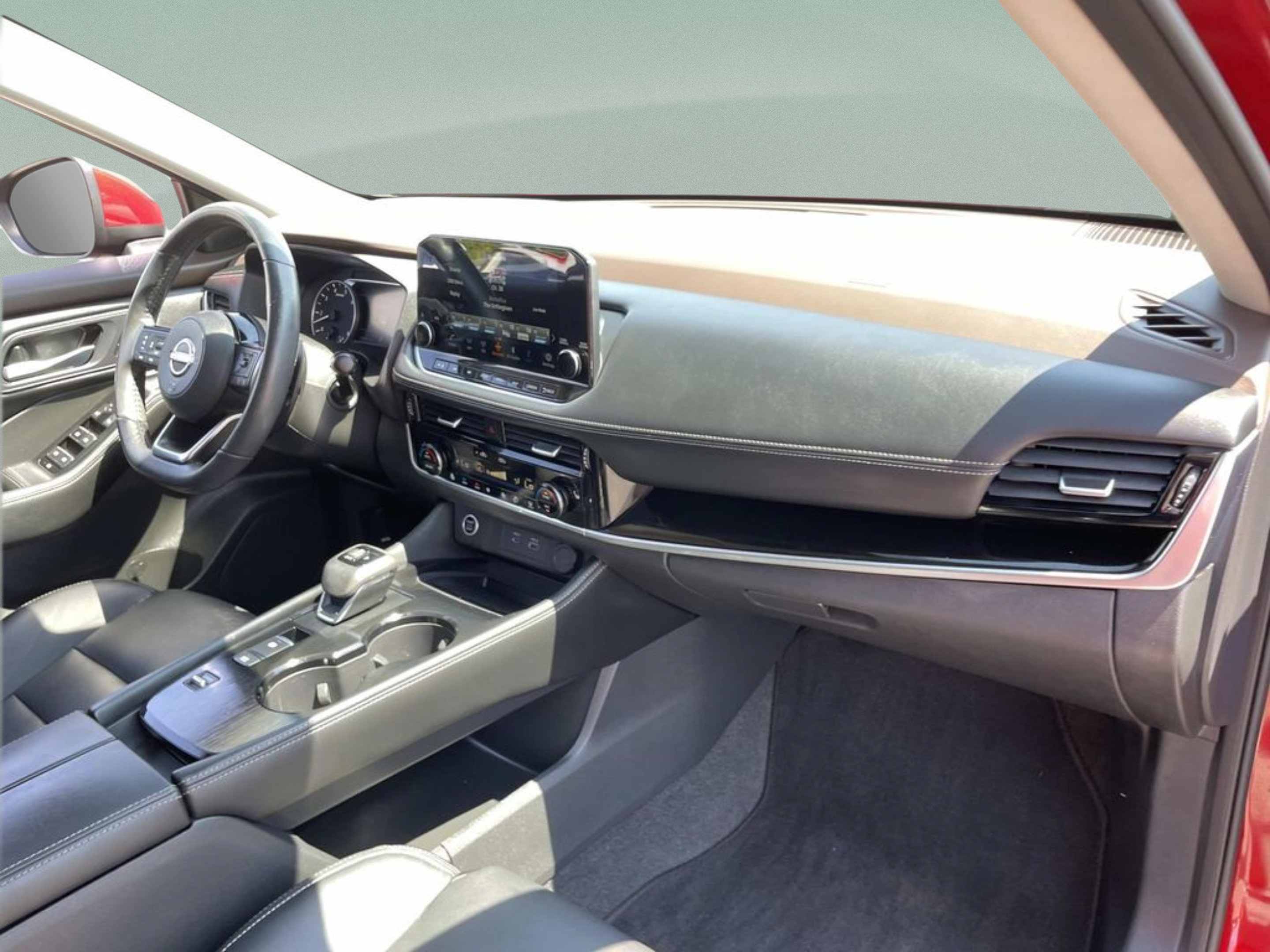 Used 2023 Nissan Rogue SL w/ SL Premium Package FWD image 18