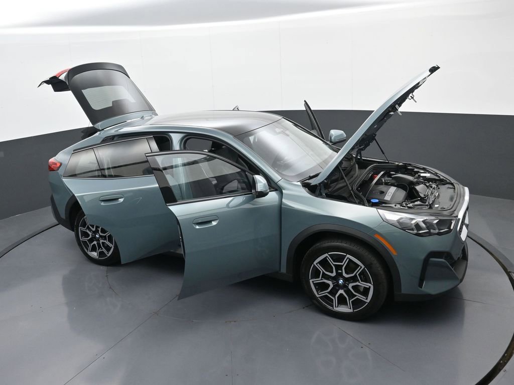 Used 2025 BMW X2 xDrive28i AWD/4WD image 37