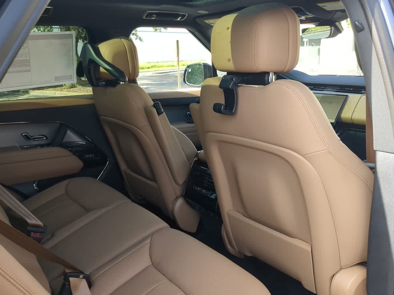 New 2027 Land Rover Range Rover Sport SE AWD/4WD image 22