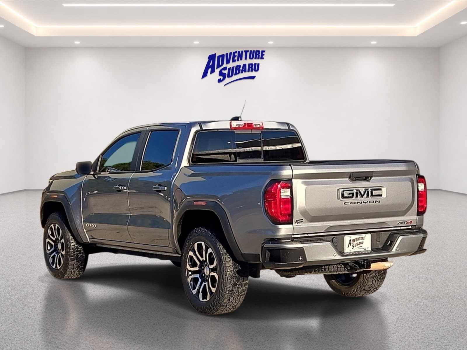 Used 2023 GMC Canyon AT4 w/ AT4 Premium Package AWD/4WD image 5