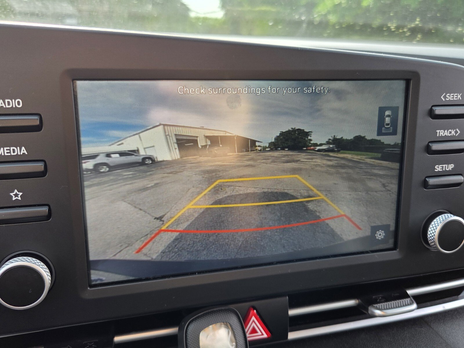 Used 2021 Hyundai Elantra SEL FWD image 25