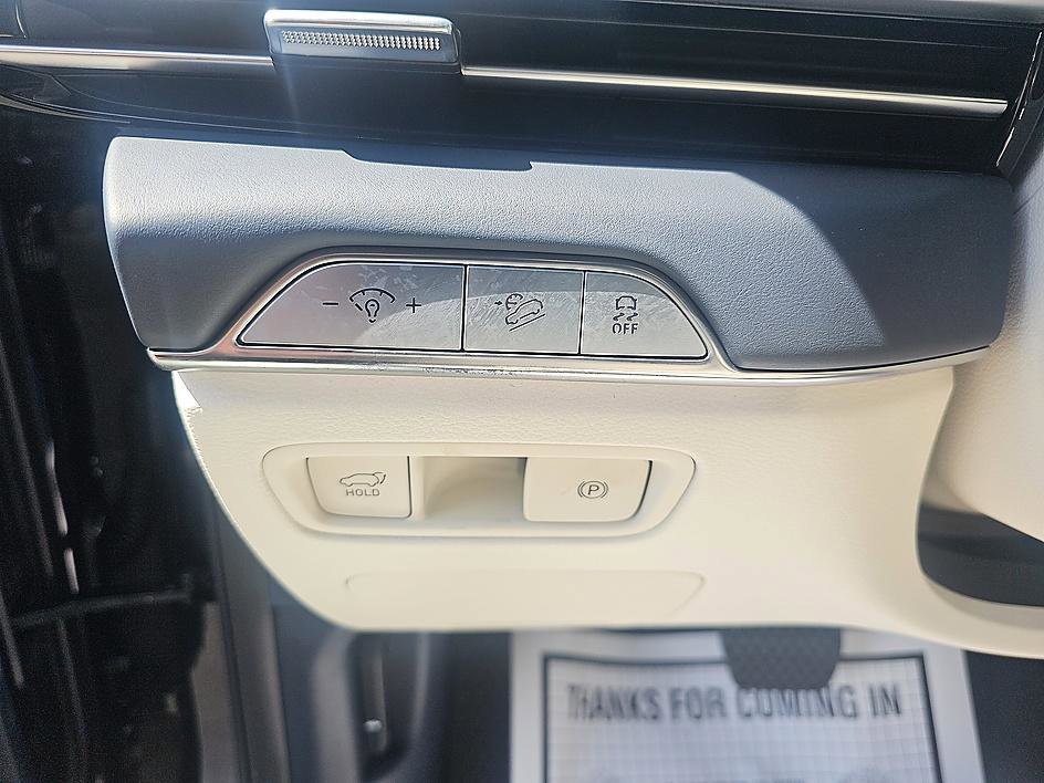 Used 2025 Genesis GV80 3.5T Prestige image 15