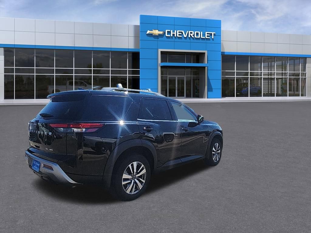 Used 2025 Nissan Pathfinder SL w/ Cargo Package AWD/4WD image 5