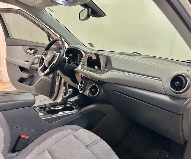 Used 2020 Chevrolet Blazer LT FWD image 19