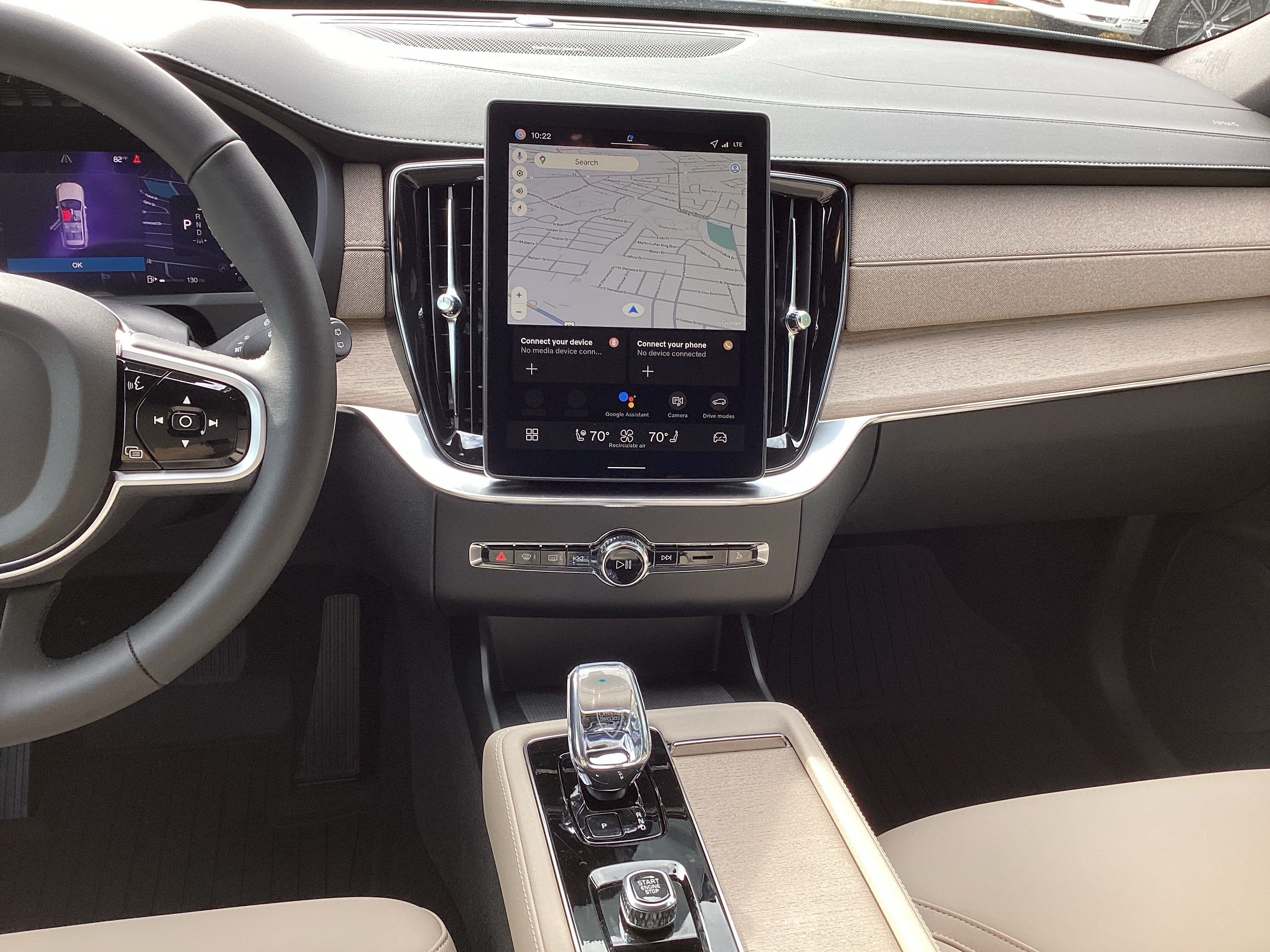 Certified 2026 Volvo XC90 B6 Plus w/ Protection Package Premier AWD/4WD image 21