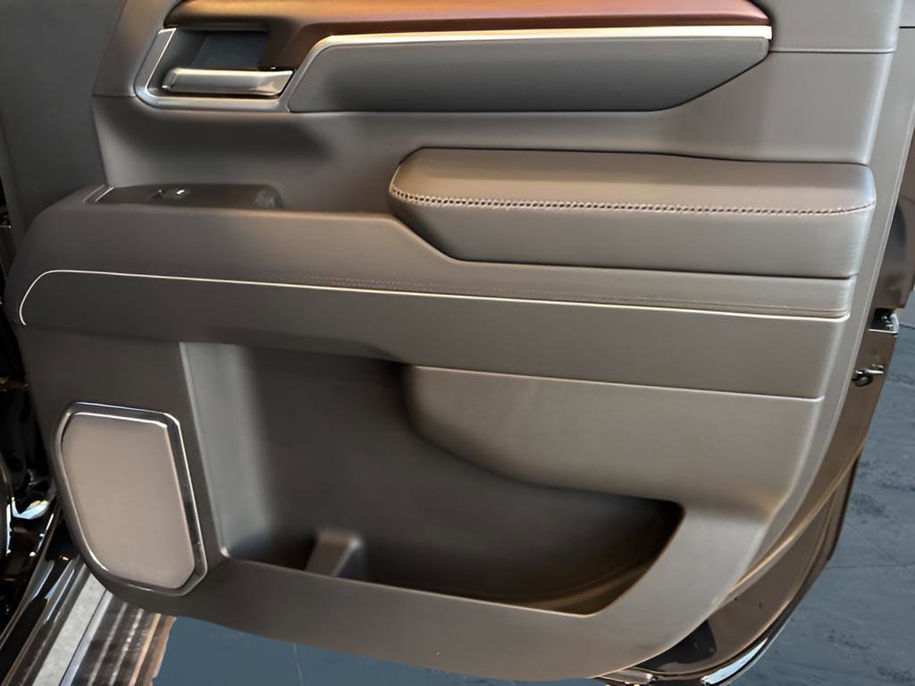 New 2026 GMC Sierra 3500 Denali w/ Technology Package image 9