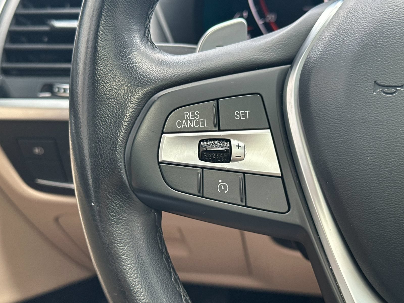 Used 2021 BMW X4 xDrive30i AWD/4WD image 26