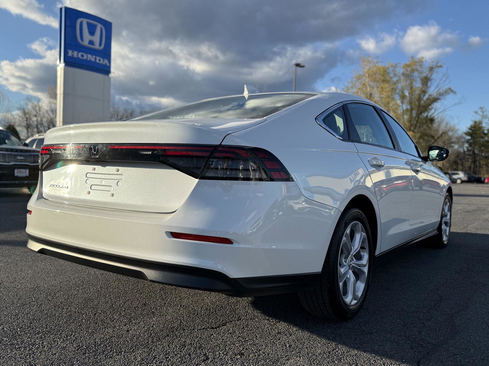 Certified 2024 Honda Accord LX image 5