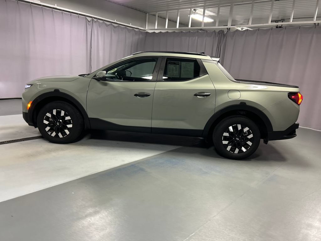 Used 2025 Hyundai Santa Cruz SEL FWD image 4