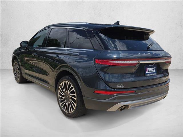 Used 2021 Lincoln Corsair Reserve w/ Elements Package FWD image 7