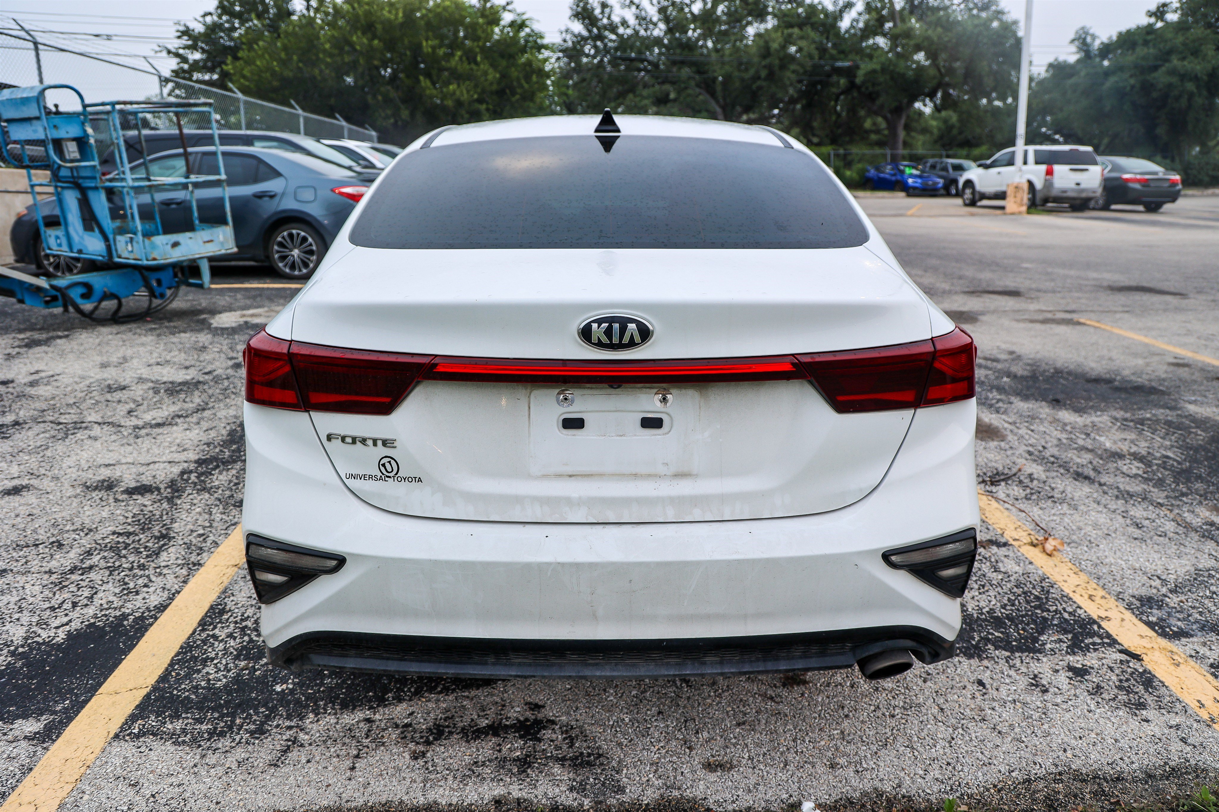 Used 2019 Kia Forte LXS FWD image 9