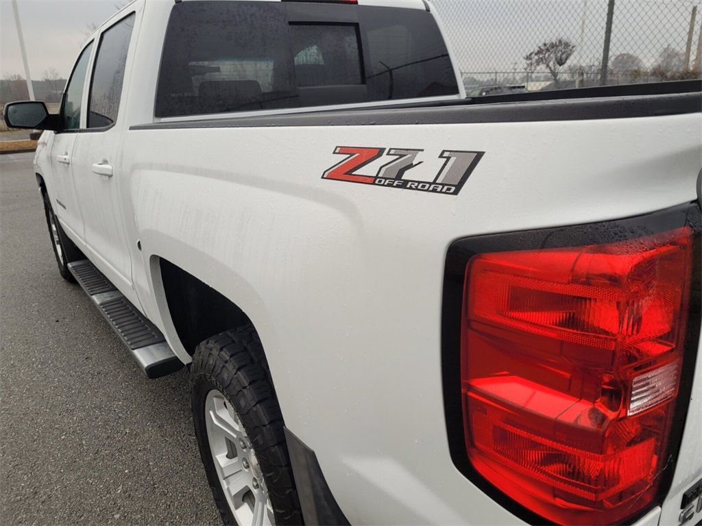 Used 2018 Chevrolet Silverado 1500 LT w/ All Star Edition image 6