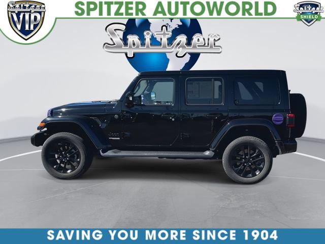 Used 2022 Jeep Wrangler Unlimited Sahara AWD/4WD image 6