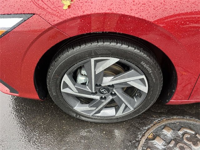 Used 2025 Hyundai Elantra Sport image 10